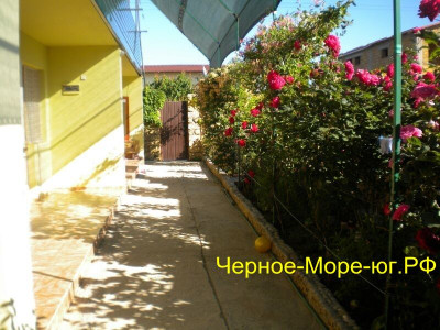 Частный сектор «Оазис». Саки, ул. Цветочная, 23