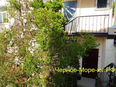 Гостевой дом по пер. Потёмкинский, 4 в Ялте