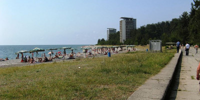 Описание Центрального пляжа в поселке Пицунда на лето 2024 года, фотографии, отзывы туристов Описание Центрального пляжа в поселке Пицунда на лето 2024 года, фотографии, отзывы туристов