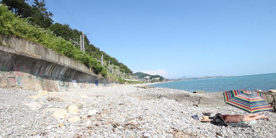 Нудистский пляж в поселке Дагомыс района Сочи, фотографии, как проехать, адрес, описание, отзывы дикарей. Нудистский пляж в поселке Дагомыс района Сочи, фотографии, как проехать, адрес, описание, отзывы дикарей.